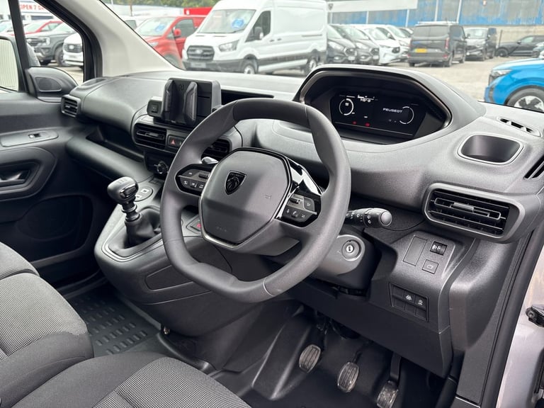 2025 Peugeot Partner 1.5 BlueHDi 100 Professional Van Van Diesel Manual