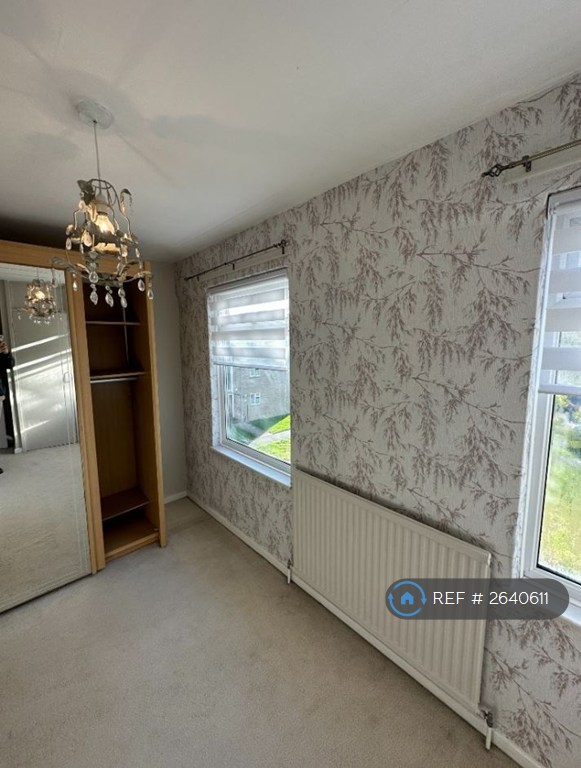 3 bedroom house in Long Riding, Basildon, SS14 (3 bed) (#2640611)