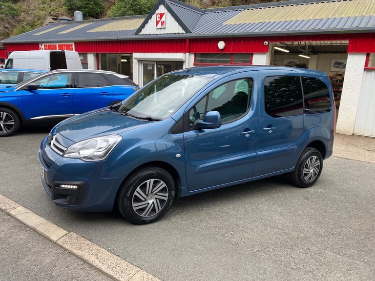 Citroen Berlingo 1.6 HDi Automatic Peugeot Partner WAV Wheelchair Access Vehicle