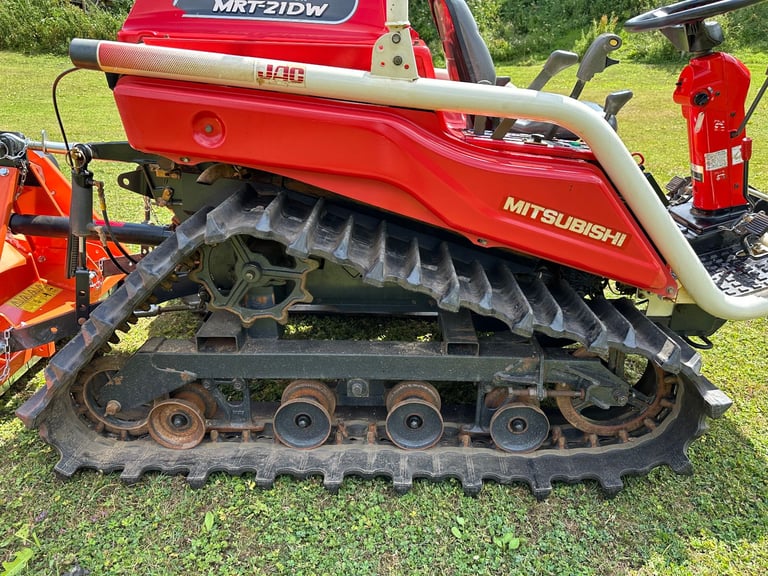 MITSUBISHI MRT-21DW Track Compact Tractor & New 5ft Flail Mower * WATCH VIDEO * 596 Hours * 21 HP