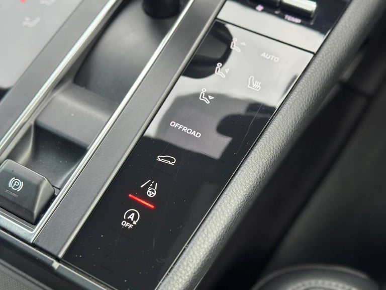 2024 Porsche Macan 5dr PDK SUV Petrol Automatic