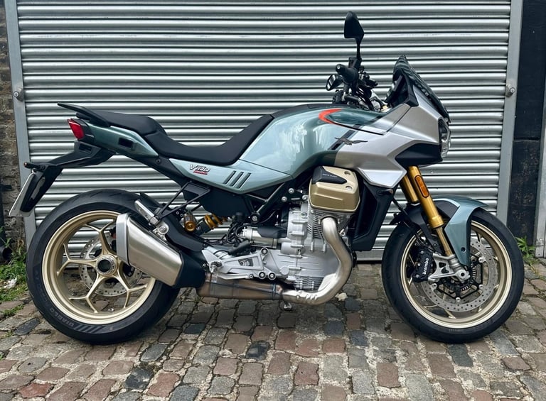 Moto Guzzi V100 Mandello S E5+