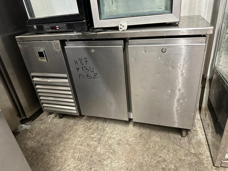 Commercial fridges freezers chiller pizza foster Williams 