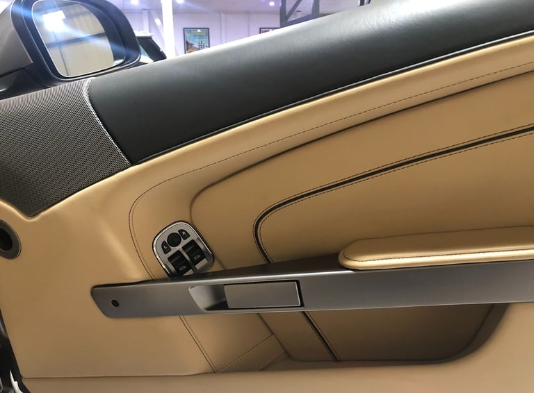 2011 Aston Martin Virage V12 2dr Volante Touchtronic Auto CONVERTIBLE Petrol Automatic