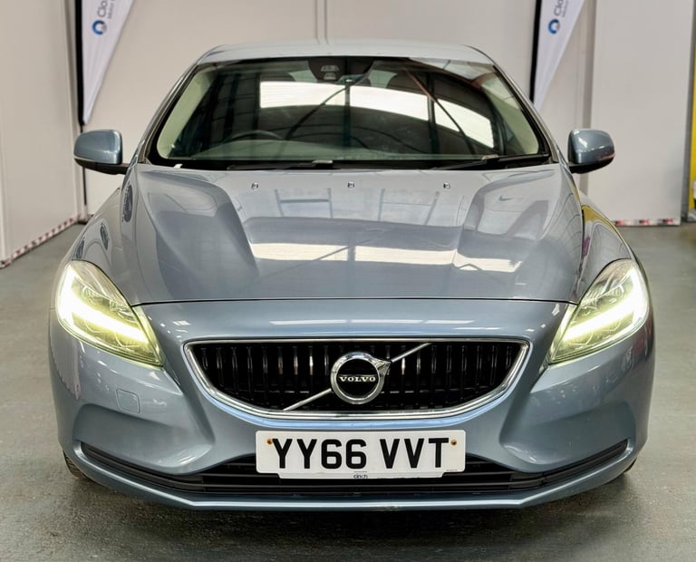 2016 Volvo V40 2.0 D2 Momentum Nav Plus Euro 6 (s/s) 5dr HATCHBACK Diesel Manual