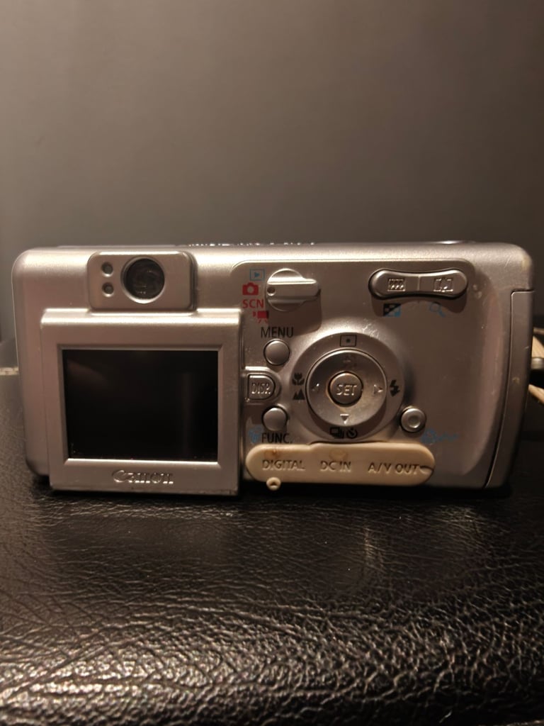 Canon PowerShot A400 Digital Camera Silver 3.2MP Zoom Lens TESTED 