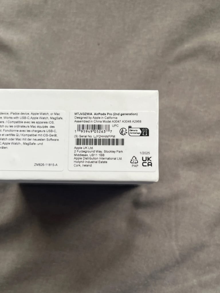 Apple AirPods gen 2 pros