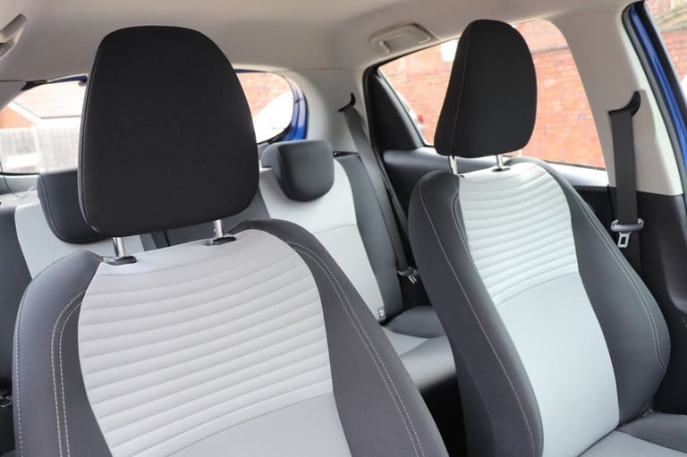 2019 Toyota Yaris 1.5 VVT-i Icon Tech 5dr HATCHBACK PETROL Manual