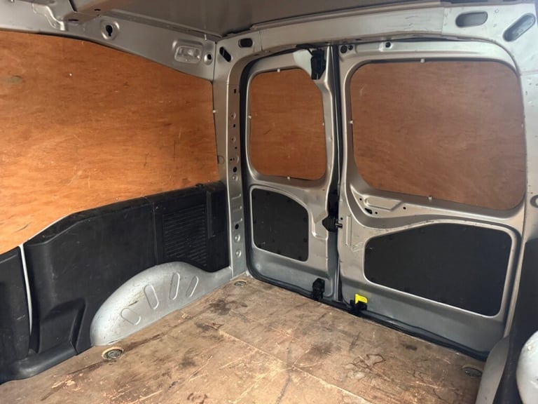  Peugeot Partner 850 SE 1.6 BlueHDi 100 VAN!+AIR CON!+CRUISE CONTROL!+SE