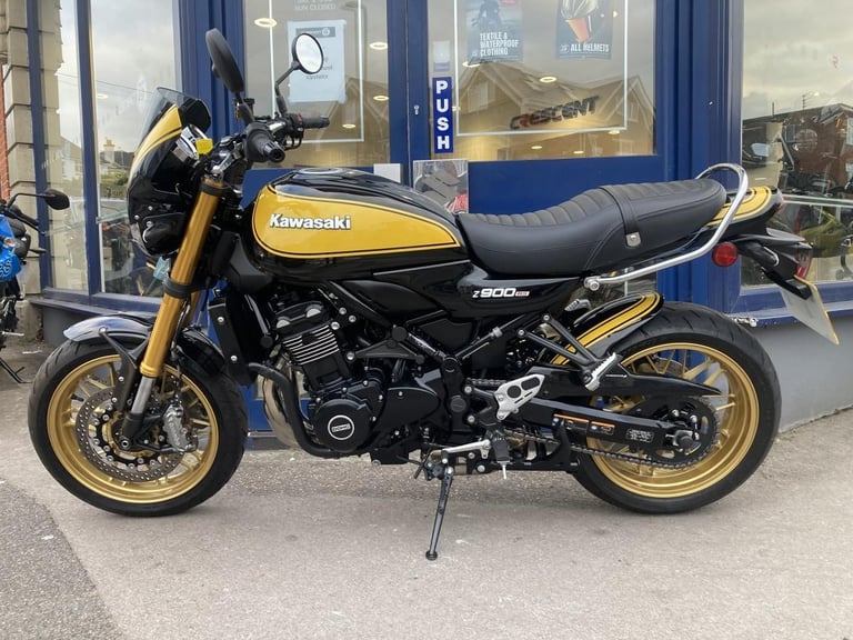 KAWASAKI Z900 RS SE - LOW MILES - MAIN STAND - COWL - GRAB RAIL - RAD GUARD 