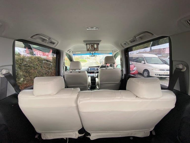 Honda Stepwagon/Alphard/Estima 2.0 Spada Z Auto 2.0 RK5 Auto 8 Seater MPV