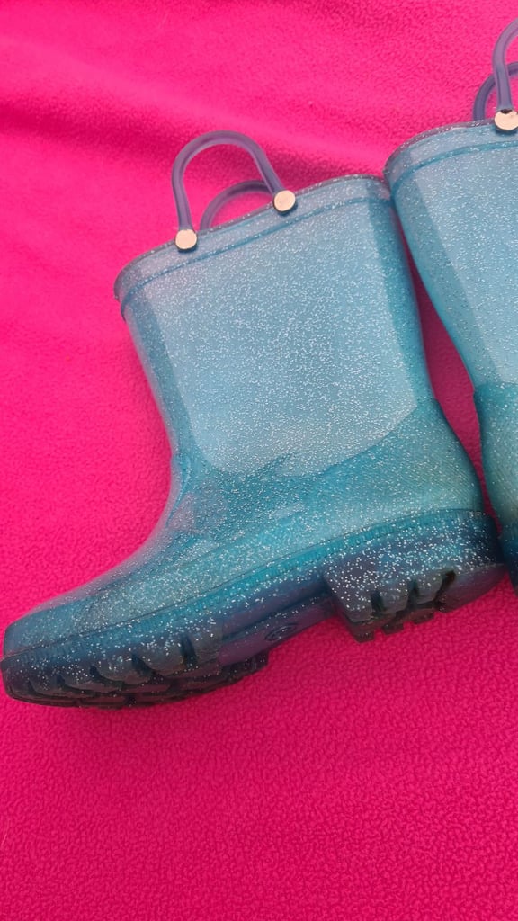 Cyan blue glittery wellies with lights on soles/ flashing heels uk9