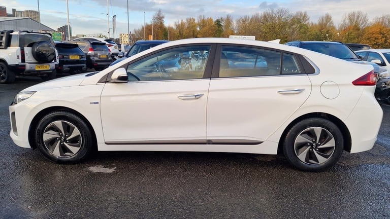 2019 Hyundai IONIQ 1.6 h-GDi Premium SE DCT Euro 6 (s/s) 5dr HATCHBACK Petrol/Electric Hybrid Aut...