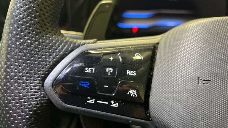 2023 Volkswagen Golf 2.0 TSI 320 R 4Motion 5dr DSG Hatchback Petrol Automatic