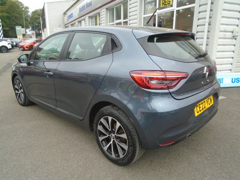 2022 Renault Clio 1.0 TCe Iconic Euro 6 (s/s) 5dr HATCHBACK Petrol Manual