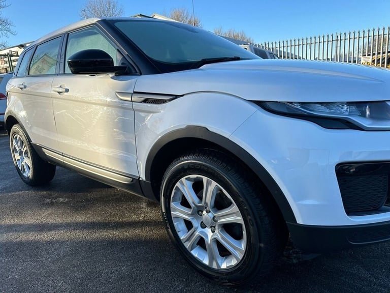 2017 Land Rover Range Rover Evoque 2.0 ED4 SE 5d 148 BHP Estate Diesel Manual