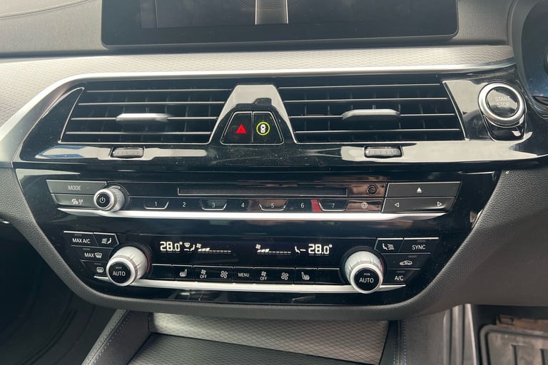 2017 BMW 5 Series 530e M Sport 4dr Auto Saloon PETROL/ELECTRIC Automatic