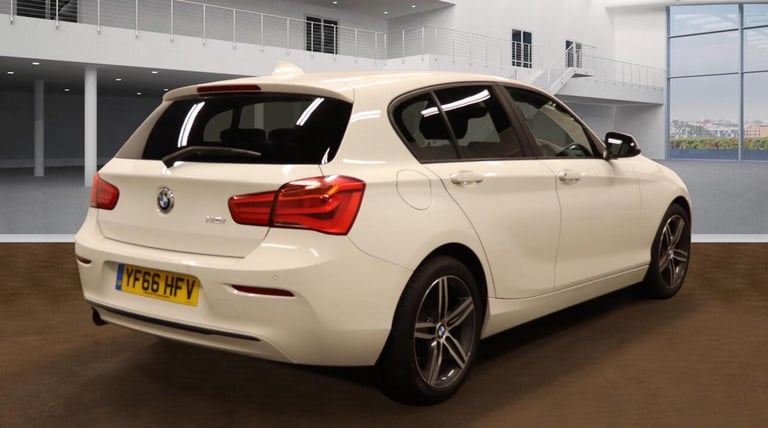 2016 BMW 1 Series 118i [1.5] Sport 5dr [Nav] HATCHBACK PETROL Manual