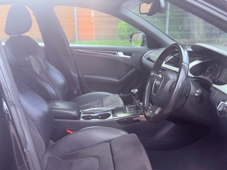 Audi, A4, Saloon, 2010, Manual, 1968 (cc), 4 doors