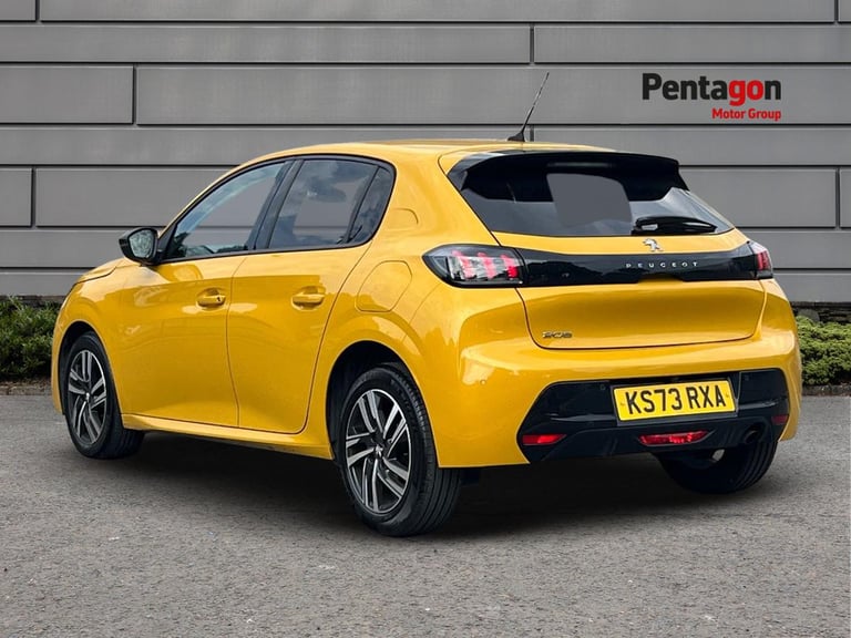  Peugeot 208 1.2 Puretech Allure Premium  Plus Hatchback 5dr Petrol Manual Euro