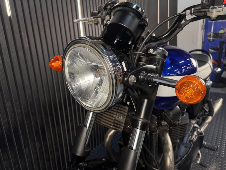 2015 Triumph Bonneville Newchurch 865