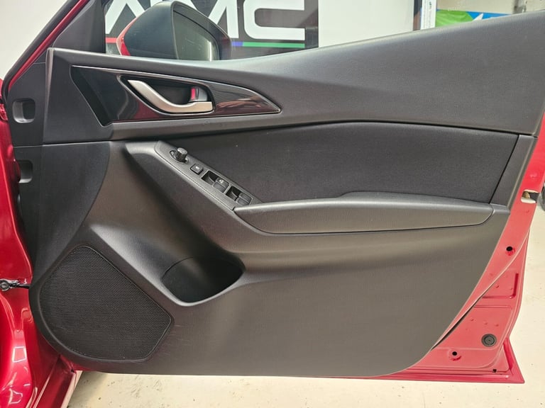 2015 Mazda Mazda3 2.0 SE-L Nav 5dr HATCHBACK Petrol Manual