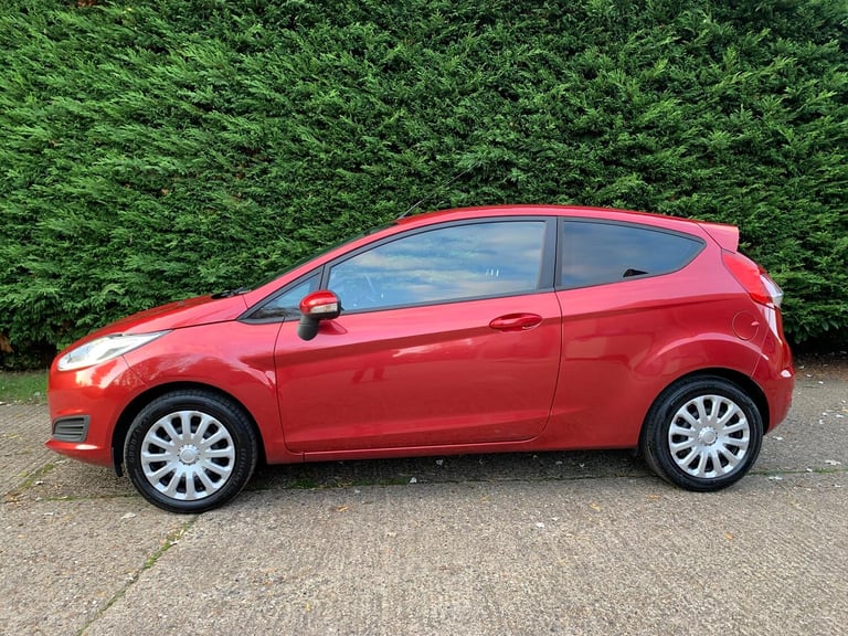 FORD FIESTA 1.5 TDCi Style Hatchback 3dr Diesel Manual Euro 6 (75 ps) 2015