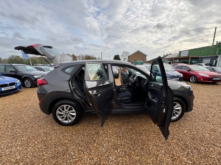 2016 Hyundai TUCSON 1.7 CRDi Blue Drive SE Nav SUV 5dr Diesel Manual Euro 6 (s/s) (116 ps) Diesel...