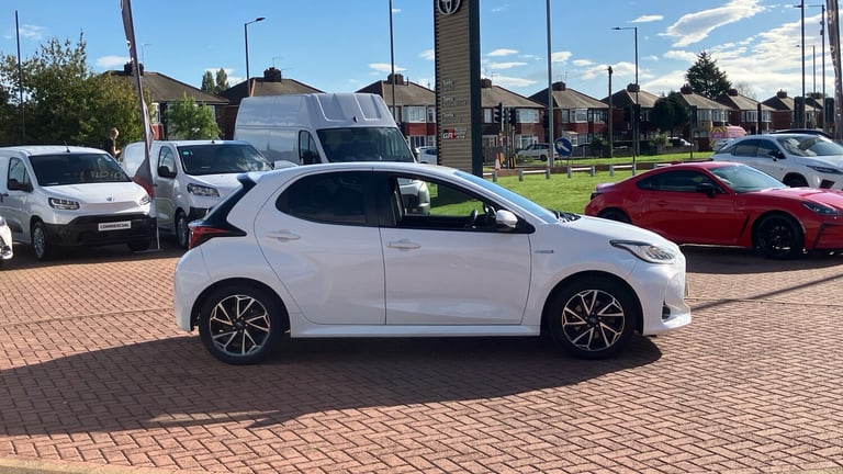 2021 Toyota Yaris 1.5 Hybrid Design 5dr CVT HATCHBACK PETROL/ELECTRIC Automatic