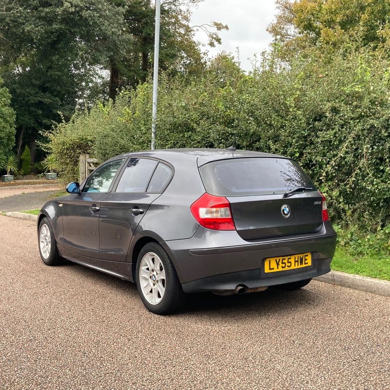 BMW 1 SERIES - AUTOMATIC - NEW MOT - ULEZ FREE - LEATHER INTERIOR