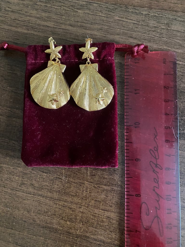 Gold plated shell earrings 