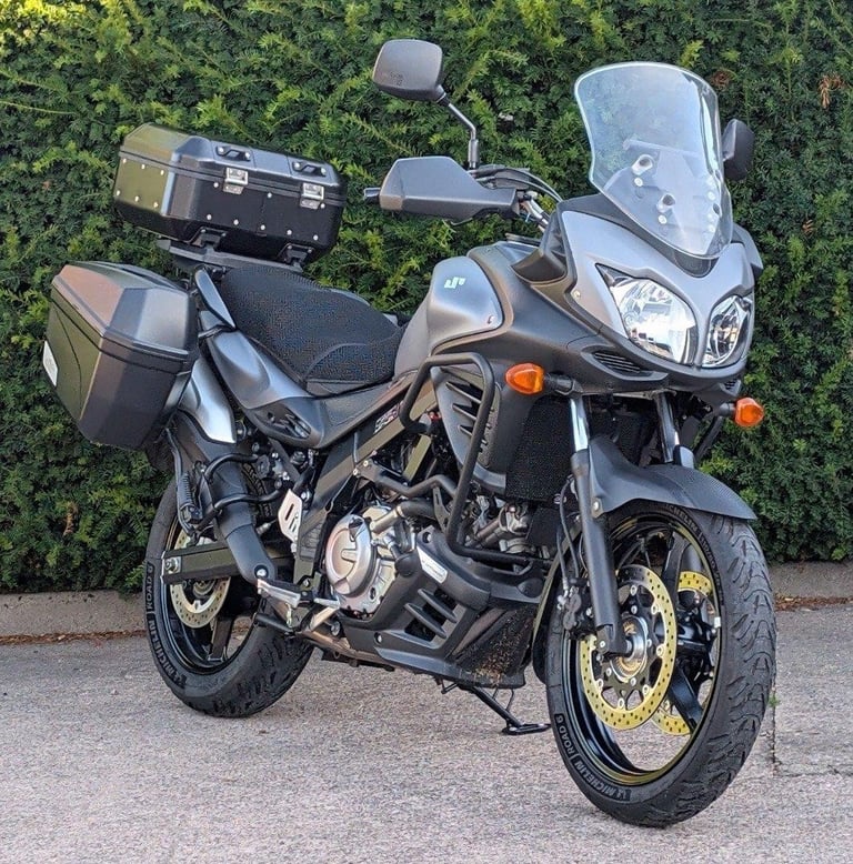 SUZUKI V-STROM 650 - 2015 15 - FULLY  LOADED