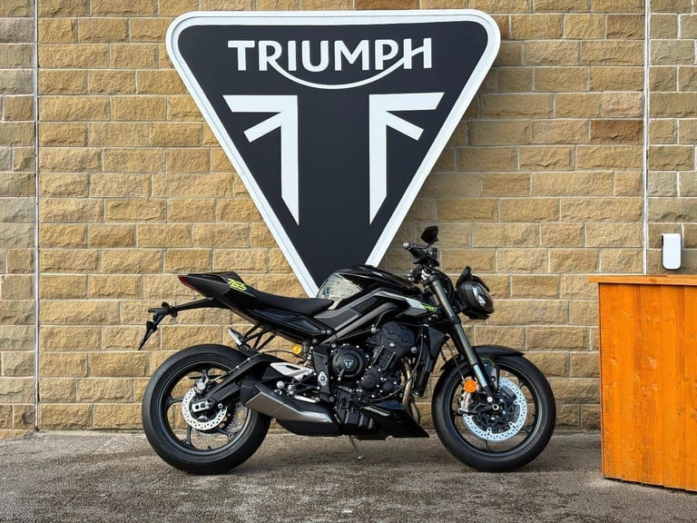 2025 Triumph Street Triple 765 RS - Brand new in stock Unregistered
