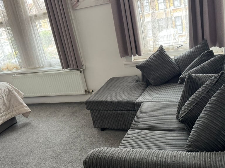 2-3 BEDROOM FLAT FOR RENT IN IG3