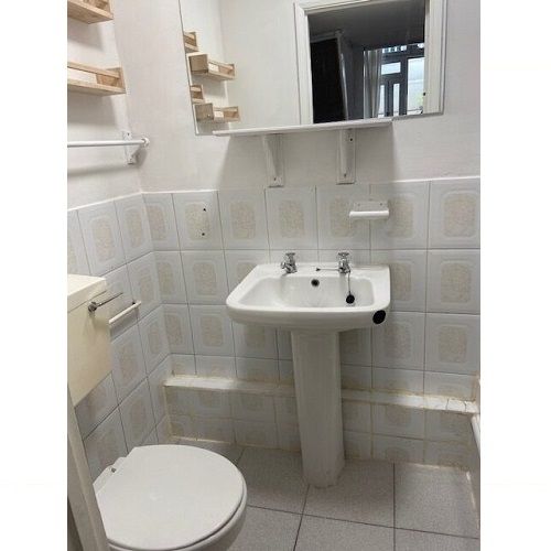 Double Mezzanine Studio With Patio on Prince's Square, Notting Hill/Bayswater, W2 4PX