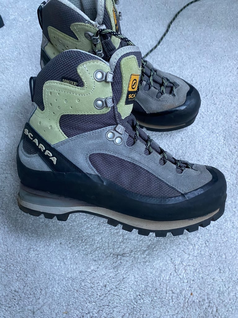 Scarpa Hillwalking Boots