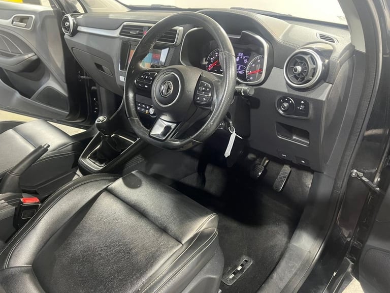 2018 MG MG ZS 1.5 VTi-TECH Exclusive SUV 5dr Petrol Manual Euro 6 (s/s) (106 ps) HATCHBACK Petrol...