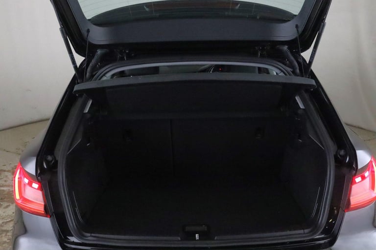 2022 Audi A1 1.0 TFSI 25 Technik Sportback Euro 6 (s/s) 5dr HATCHBACK Petrol Manual