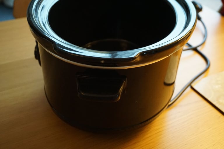 Andrew James 3.5L Slow Cooker HJ2187 GREAT CONDITION COLLECTION ONLY