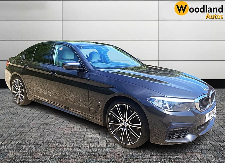 2019 BMW 5 Series 530e M Sport Plug In Hybrid Auto Full BMW Service History SALOON Petrol Paralle...