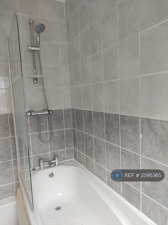 2 bedroom house in London Road, Stoke-On-Trent, ST4 (2 bed) (#2595365)