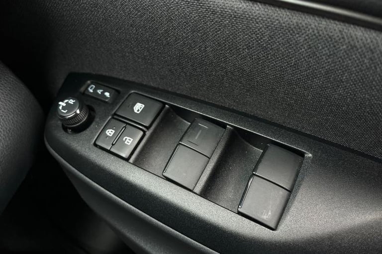 2023 Toyota Yaris Cross 1.5 Hybrid GR Sport 5dr CVT HATCHBACK PETROL/ELECTRIC Automatic