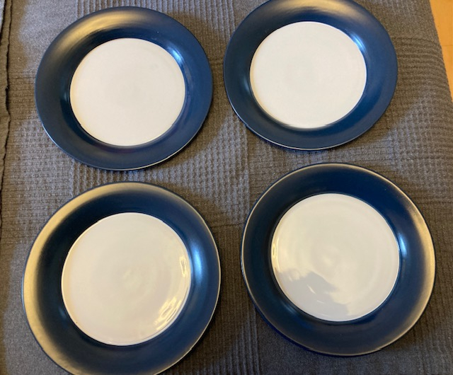 FOUR midnight blue AND white side plates, ceramic - new, diameter 20cm