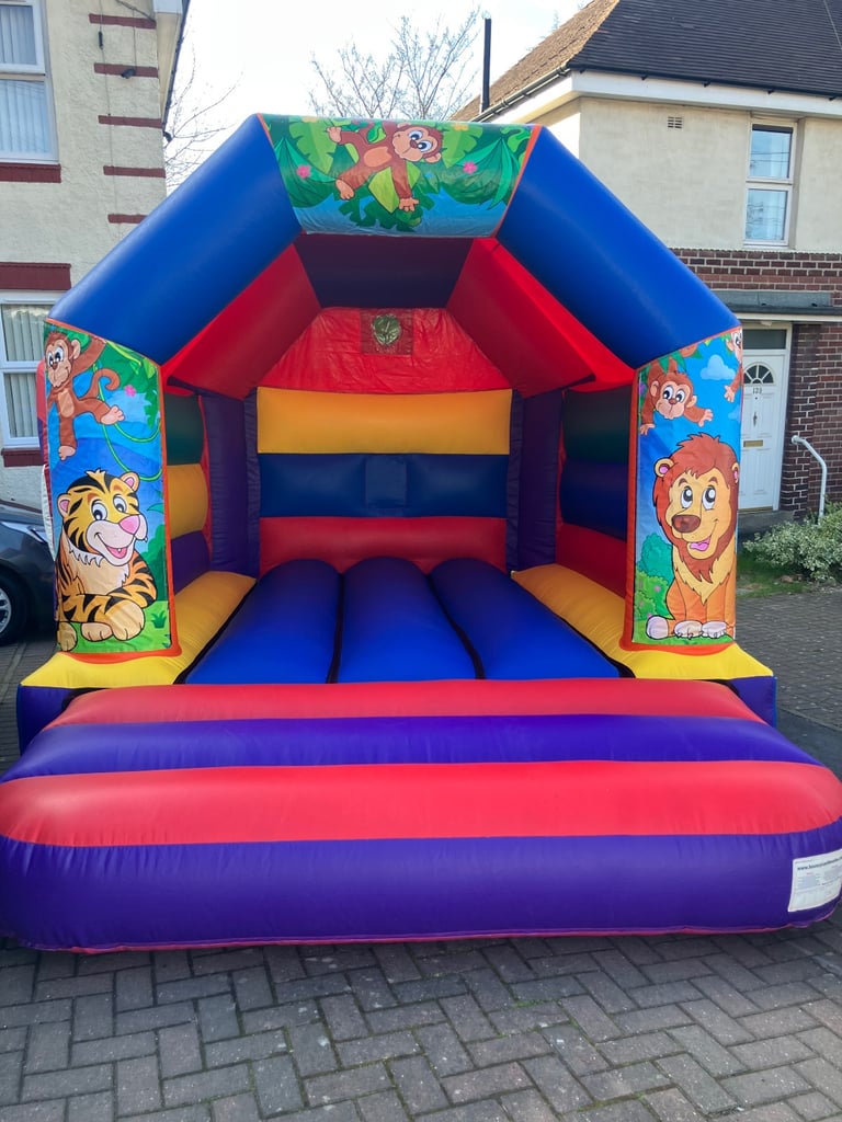 Bouncy castles versus one’s £60 disco ones £90 both + delivery more available ask bargain