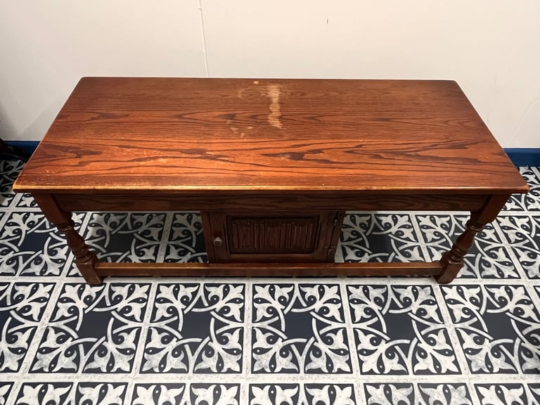 Large Vintage Solid Oak Old Charm Coffee Table