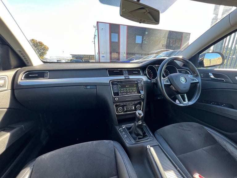 2014 Skoda Superb 1.6 TDI SE GreenLine III Estate 5dr Diesel Manual Euro 5 (s/s) (105 ps) Estate ...