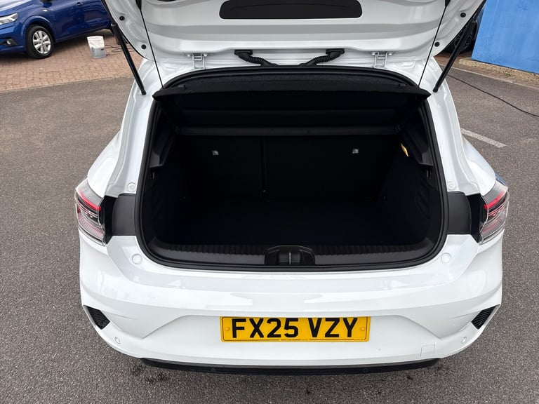 2025 Renault Clio 1.6 E-Tech Techno Automatic Hatchback Hybrid Automatic