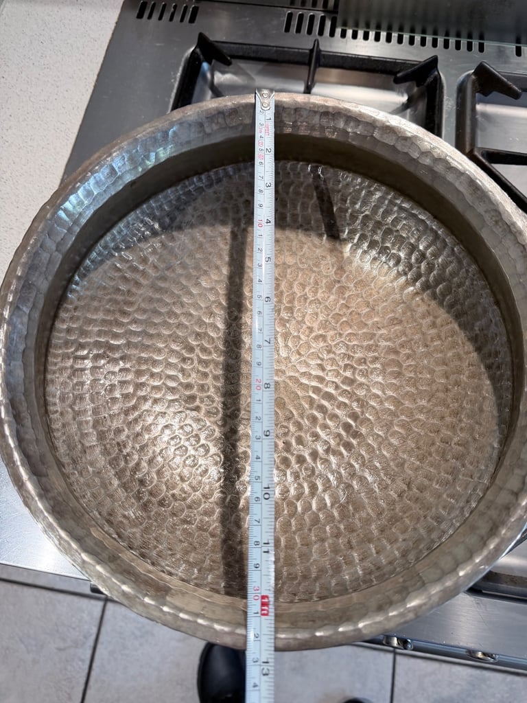 Copper hot with lid