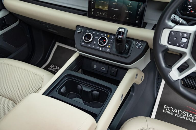 2024 Land Rover Defender 110 3.0 D300 MHEV X-Dynamic SE SUV 5dr Diesel Auto 4WD Euro 6 (s/s) (300...