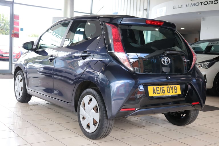 2016 Toyota AYGO 1.0 Aygo X-Play VVT-i CVT 5dr Hatchback Petrol Automatic